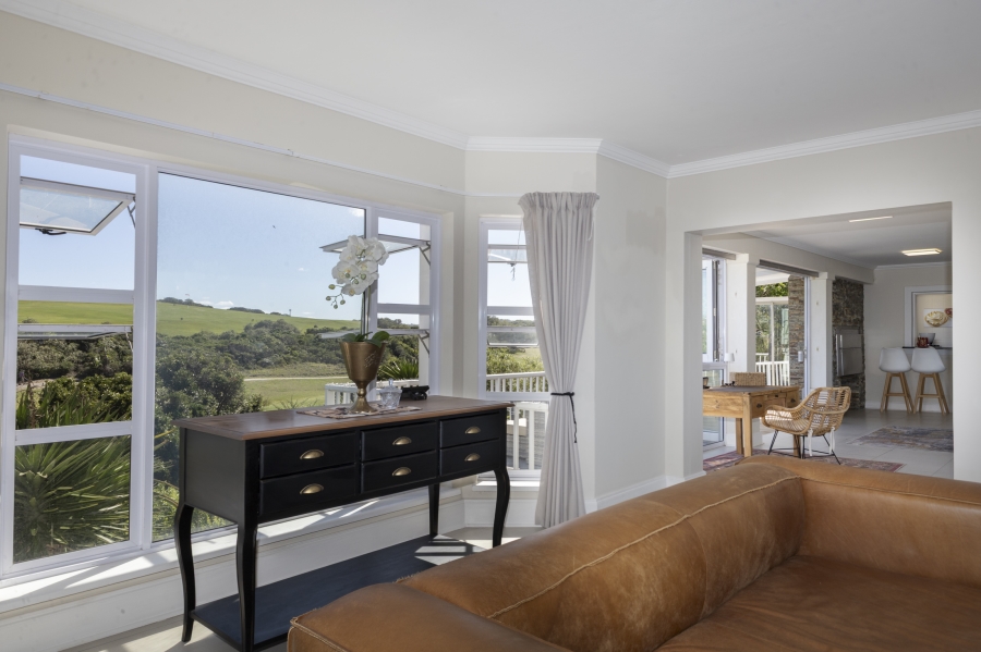 4 Bedroom Property for Sale in West Beach Eastern Cape